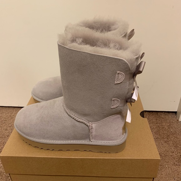 NIB UGG Bailey Bow II Boots - Picture 3 of 4